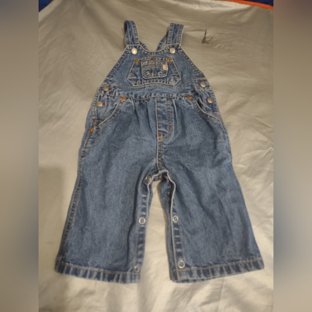90s Vintage Guess Overalls Infant 6/9 Months Triangle‎ Logo Pleated Snap Legs
